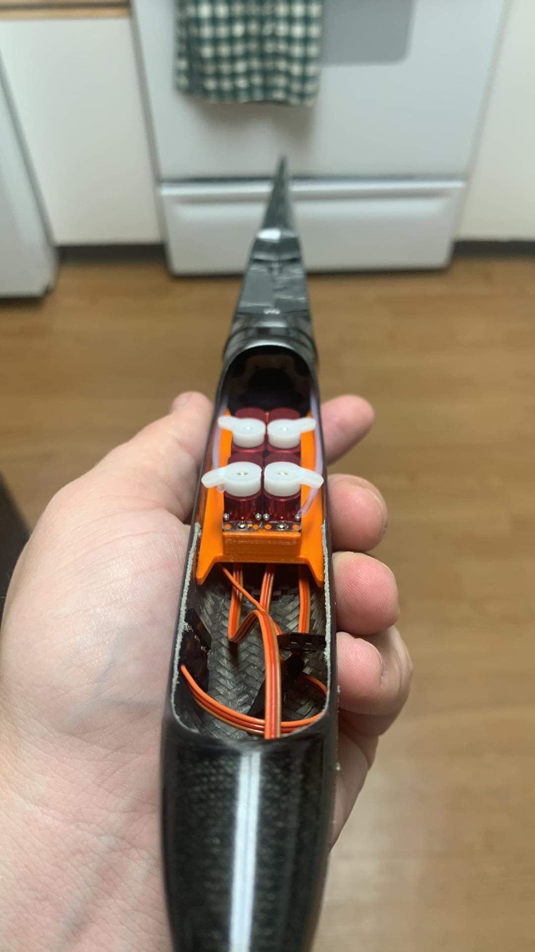 Vortex 4 fuse servo mount
